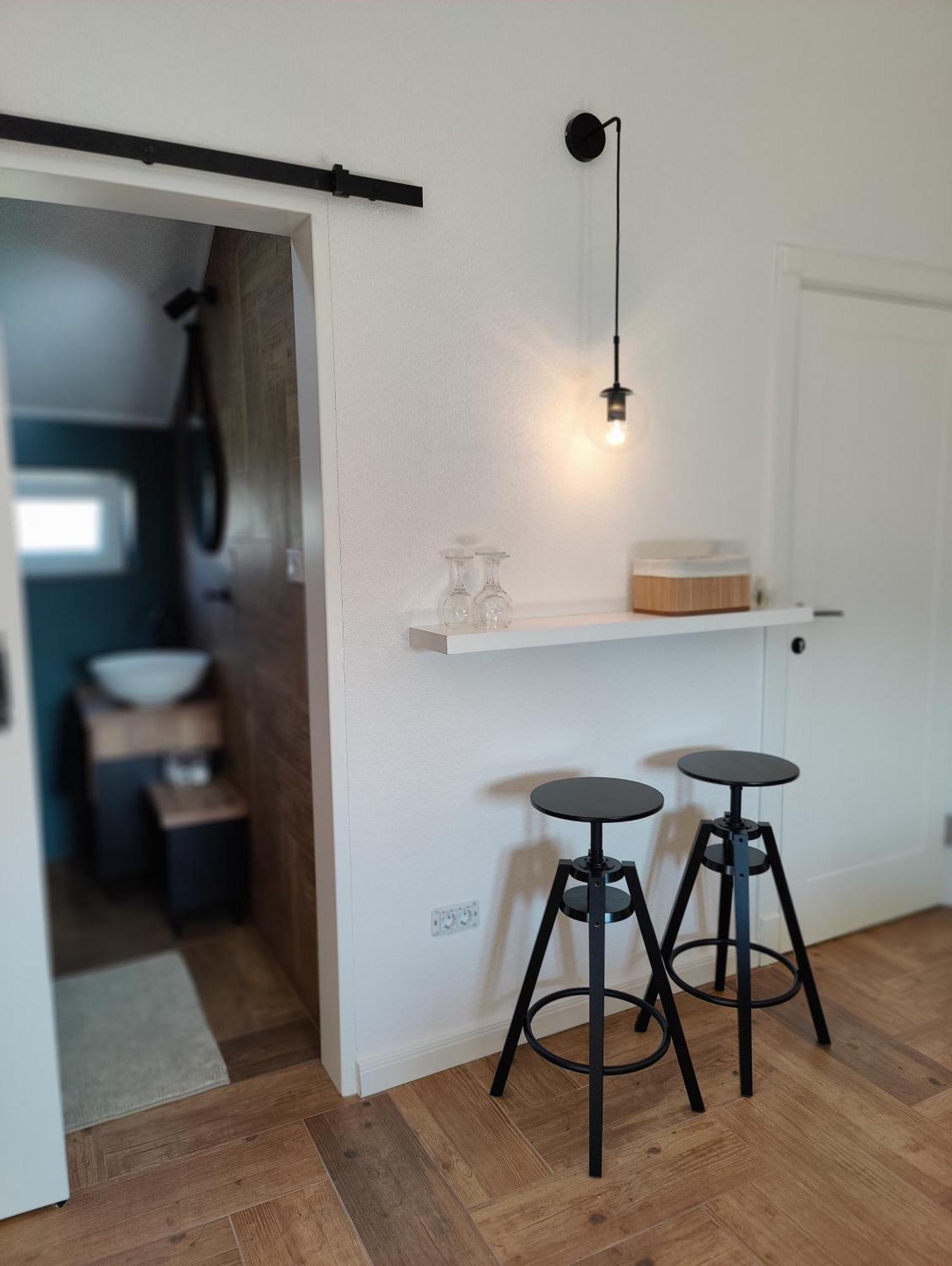 Miro Guesthouse Tivat Bagian luar foto