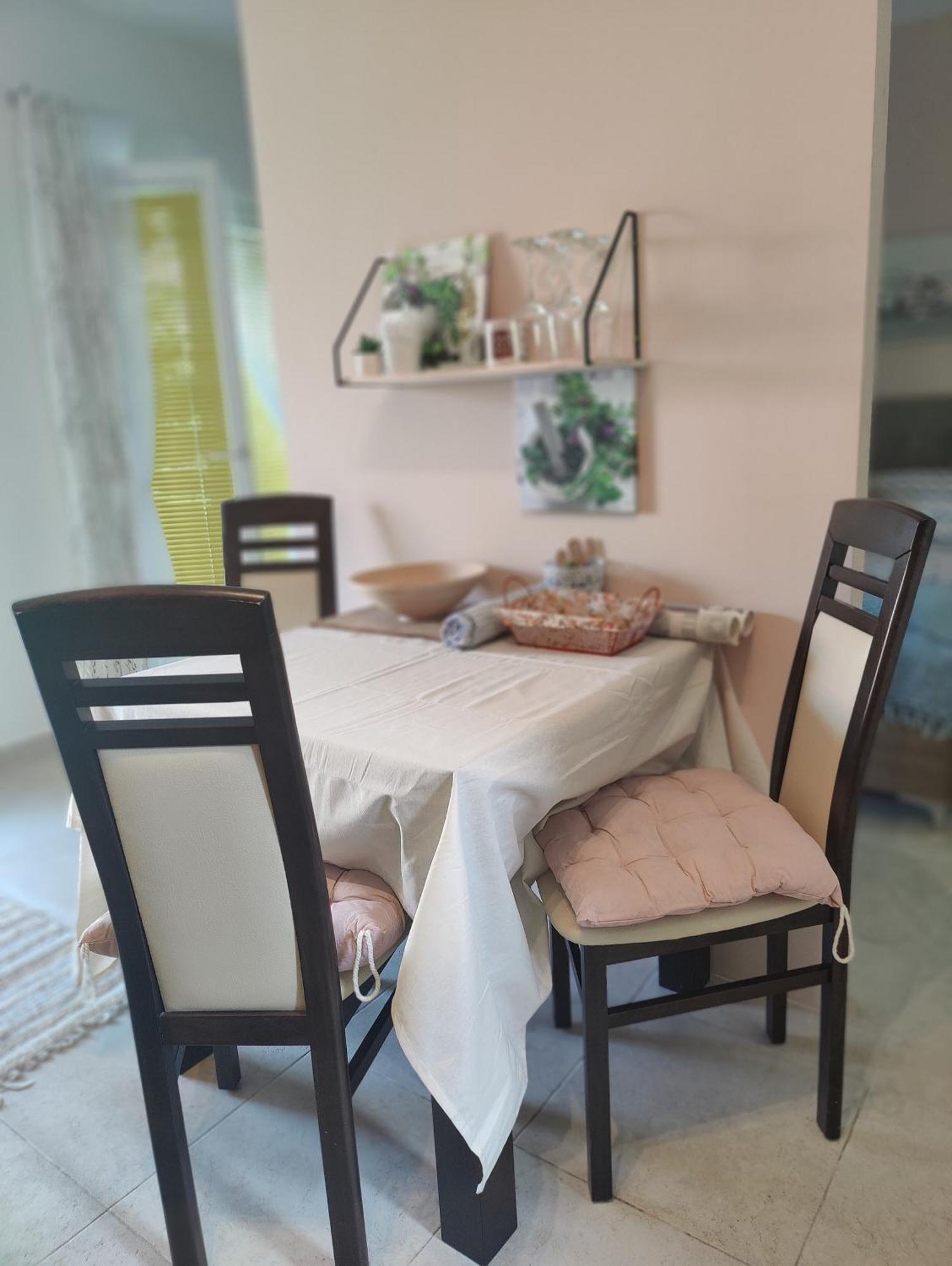 Miro Guesthouse Tivat Bagian luar foto